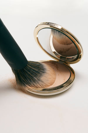 Eye of Horus - Pressed Powder Fair/Olive – product image 4