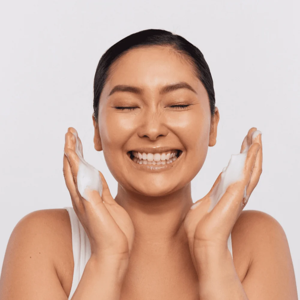 Aspect - Exfoliating Cleanser 220ml – product view 4