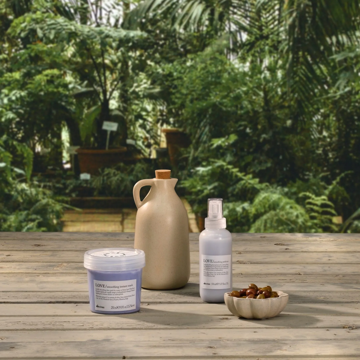Davines - Love Smooth Hair Smoother 150ml – product view 2