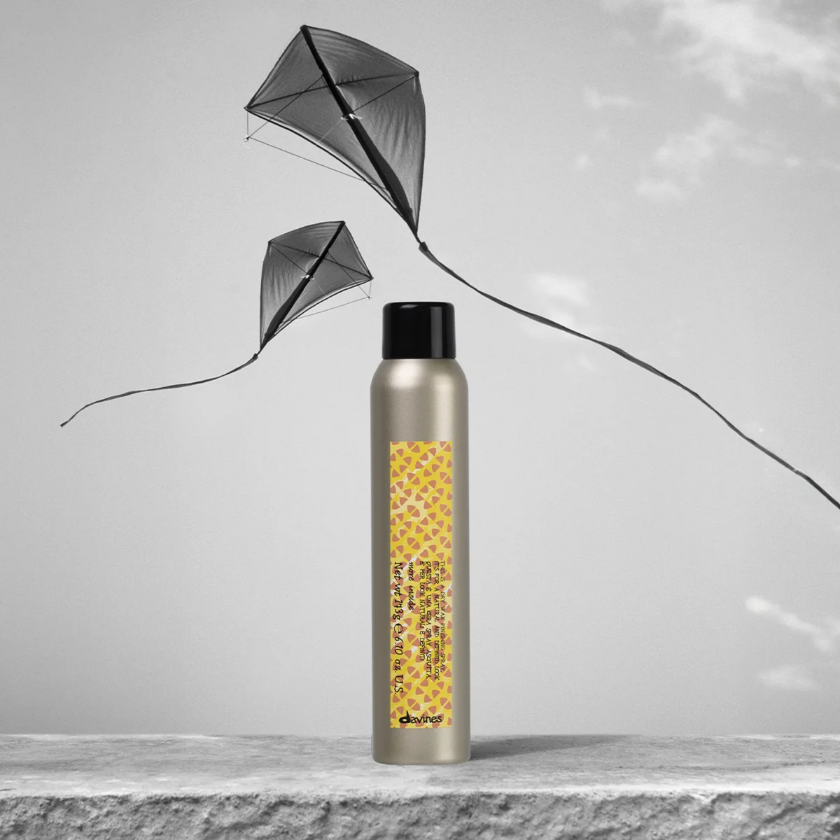 Davines - More Inside Dry Wax Finishing Spray 200ml – product view 2