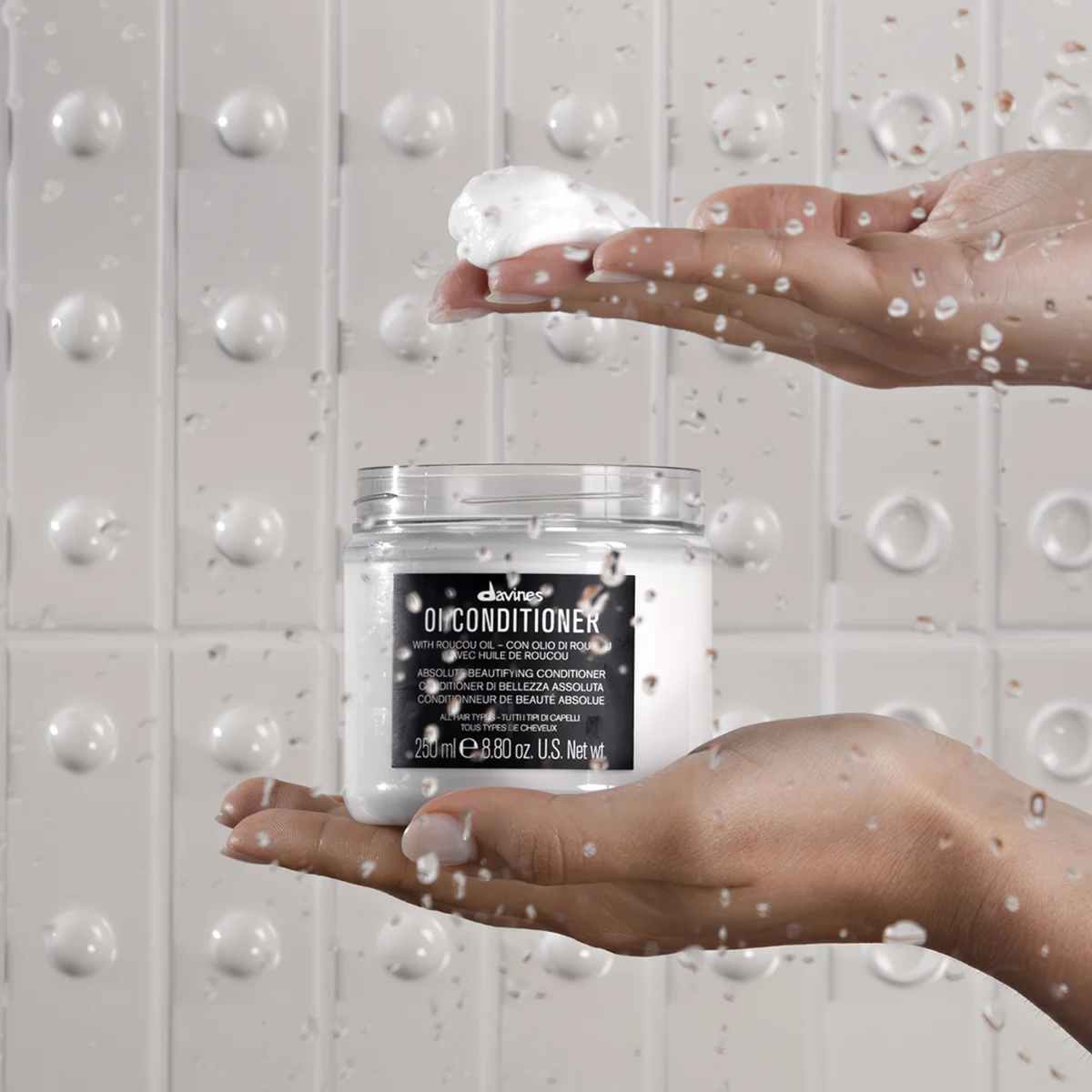 Davines - OI Conditioner 250ml – product view 2