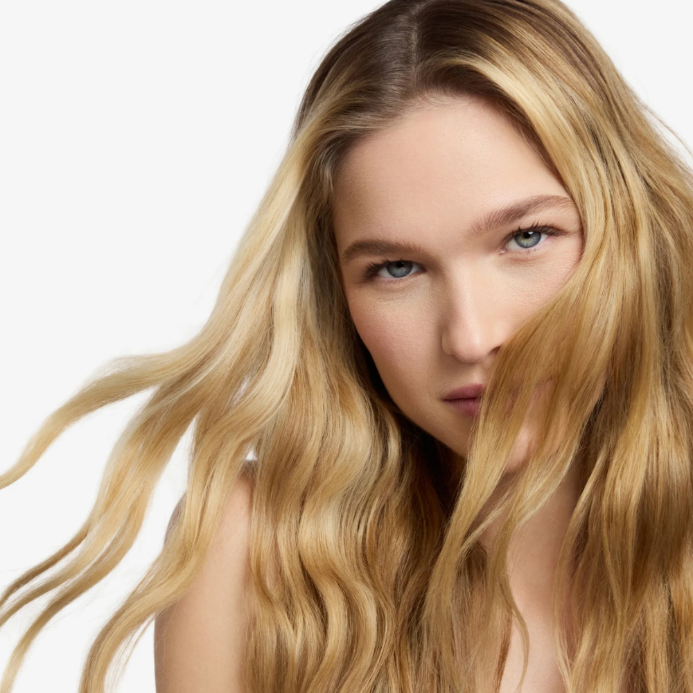 Eleven Australia - Give Me Hold Flexible Hairspray 205g – product view 3