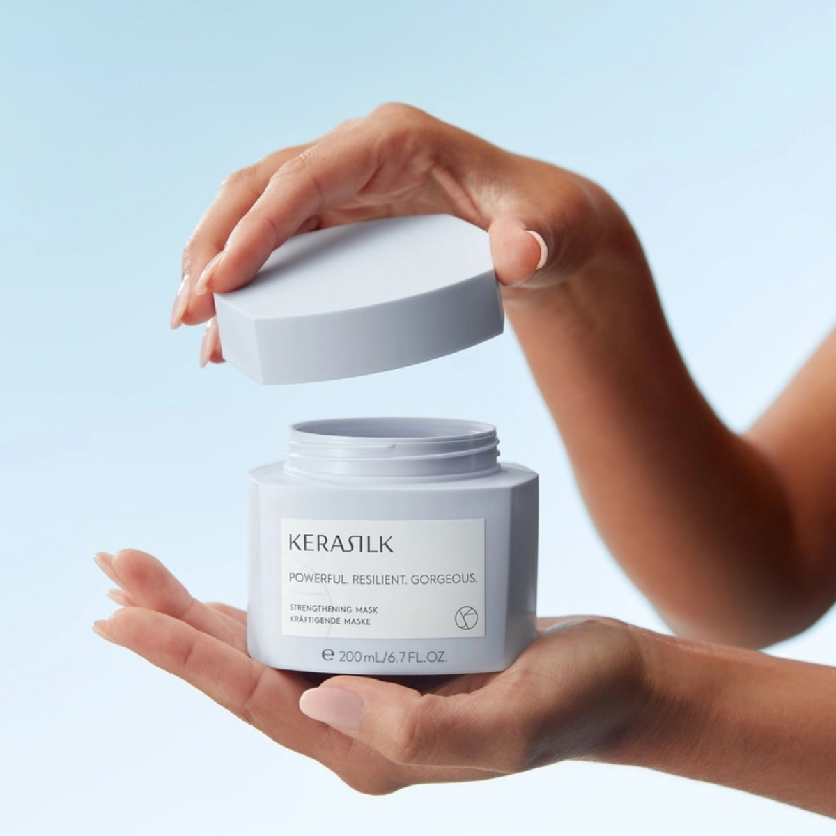 Kerasilk - Strengthening Mask 200ml – product view 2