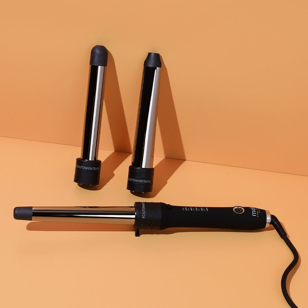 Muk Hair - Curling Wand 3 Barrels – in use