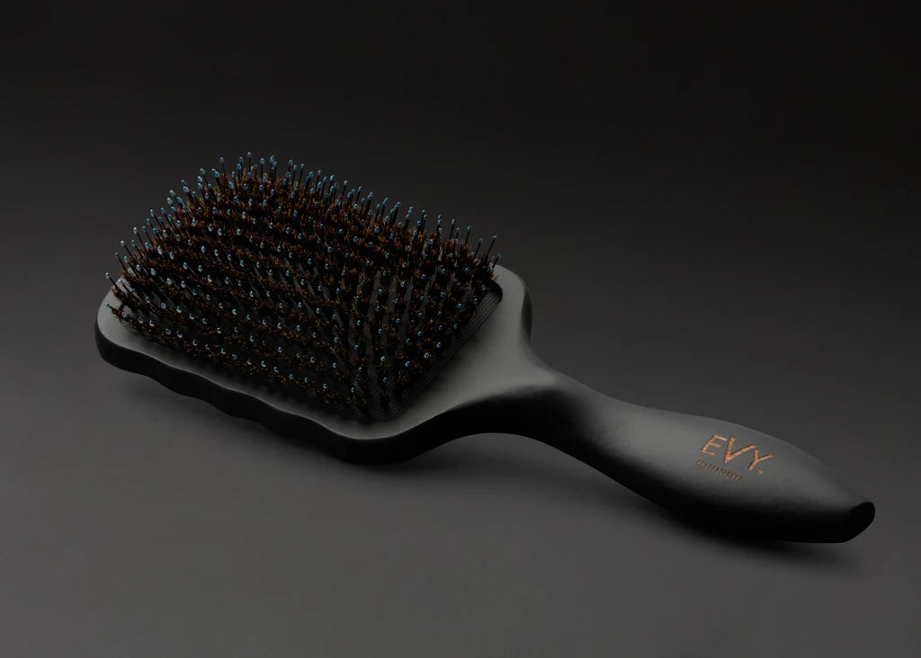 Evy Crystal Paddle Brush