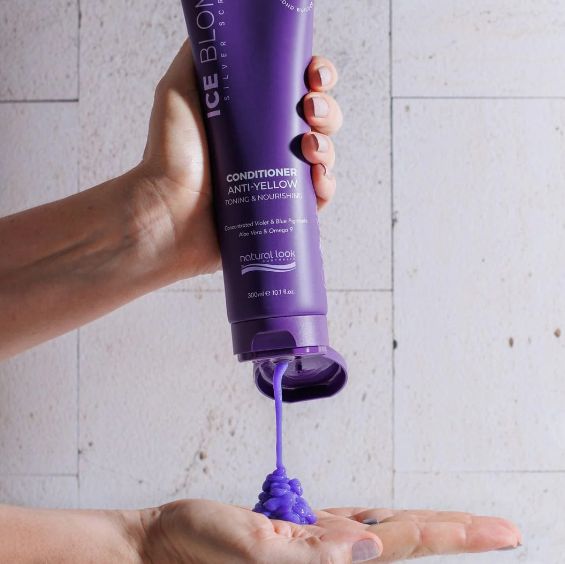Natural Look - Silver Screen Ice Blonde Shampoo, Conditioner & Detangler Trio Bundle – Natural Look Silver Screen Ice Blonde Conditioner 300ml (detail)