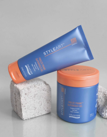 Natural Look - StyleArt Freeze Frame Superhold Gel 60ml – product image 3